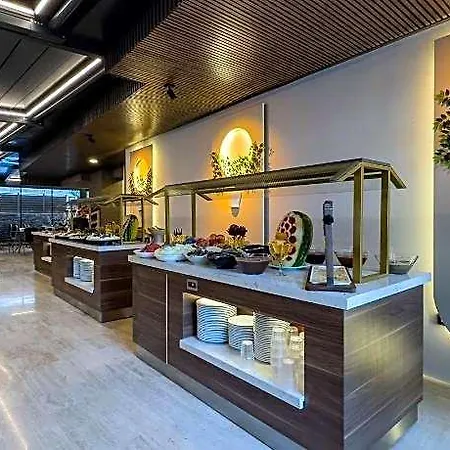 Quality Gold Hotel
